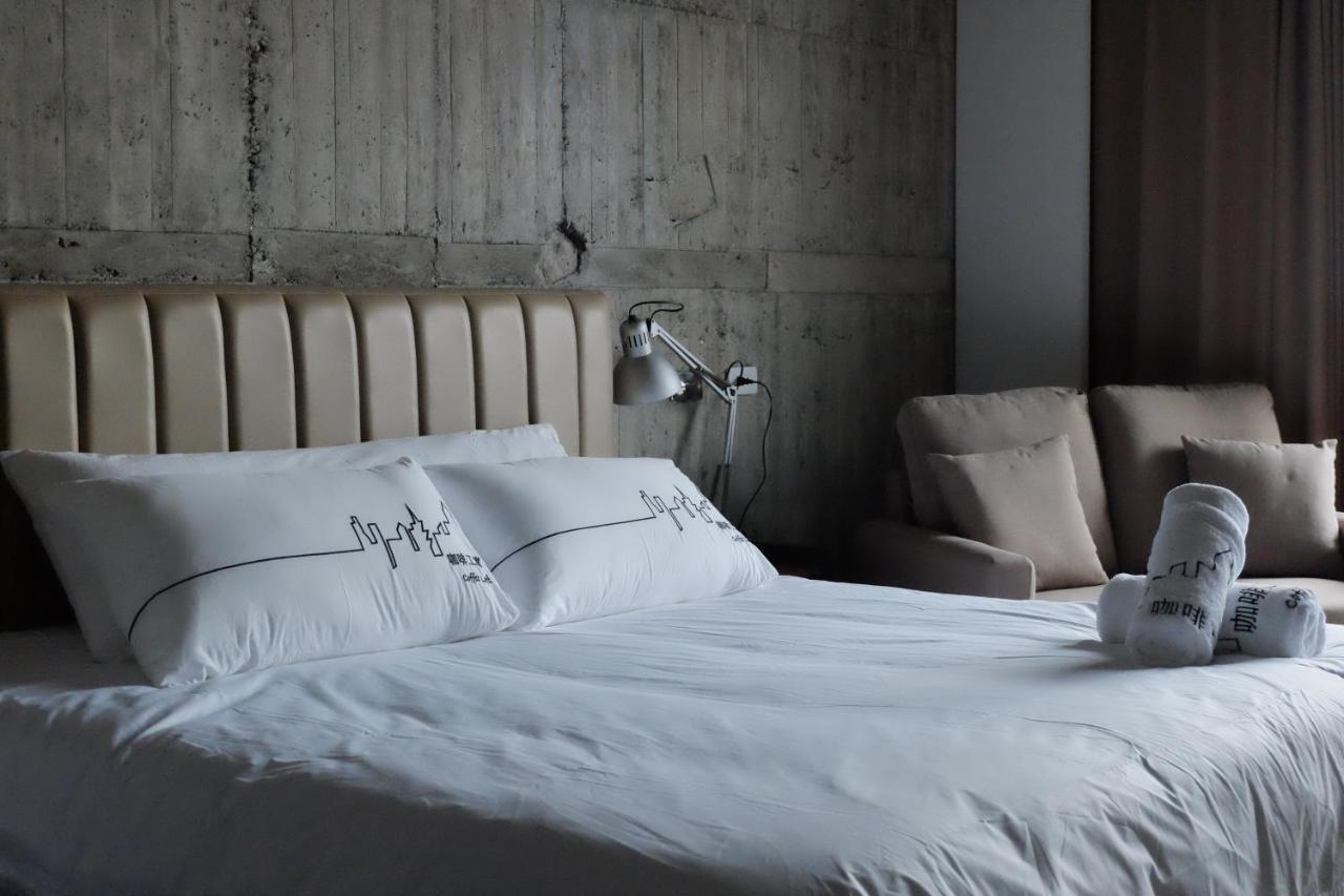 Coffeeloft Bed & Breakfast Taitung Bagian luar foto